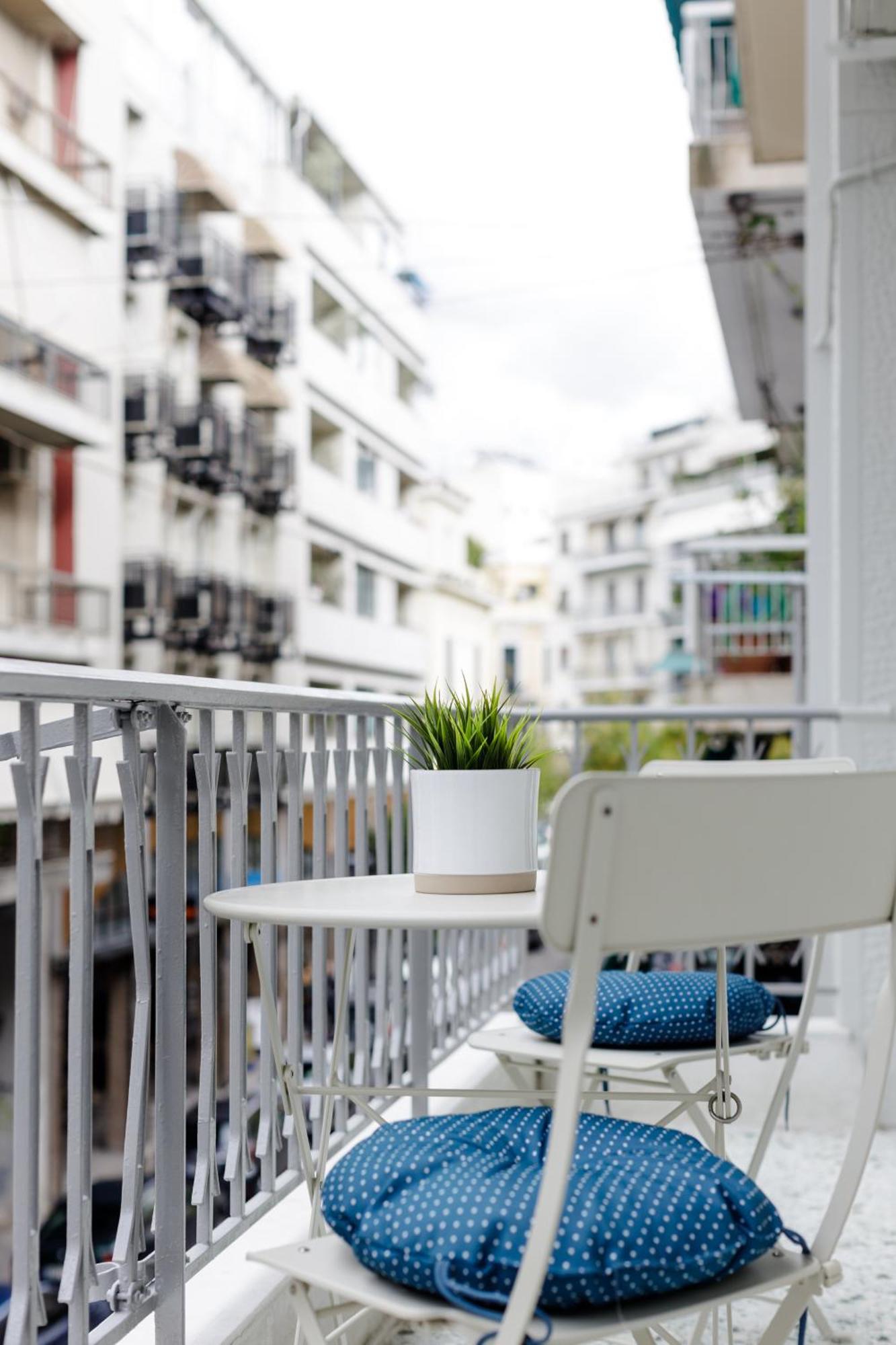 Divine 1Br Apartment Near The Acropolis Museum Athens Exterior photo